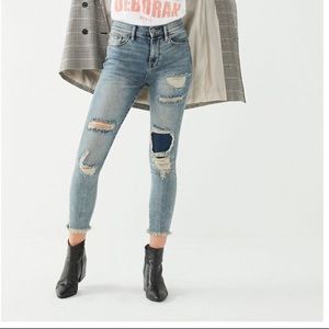 Trendy distressed BDG jeans